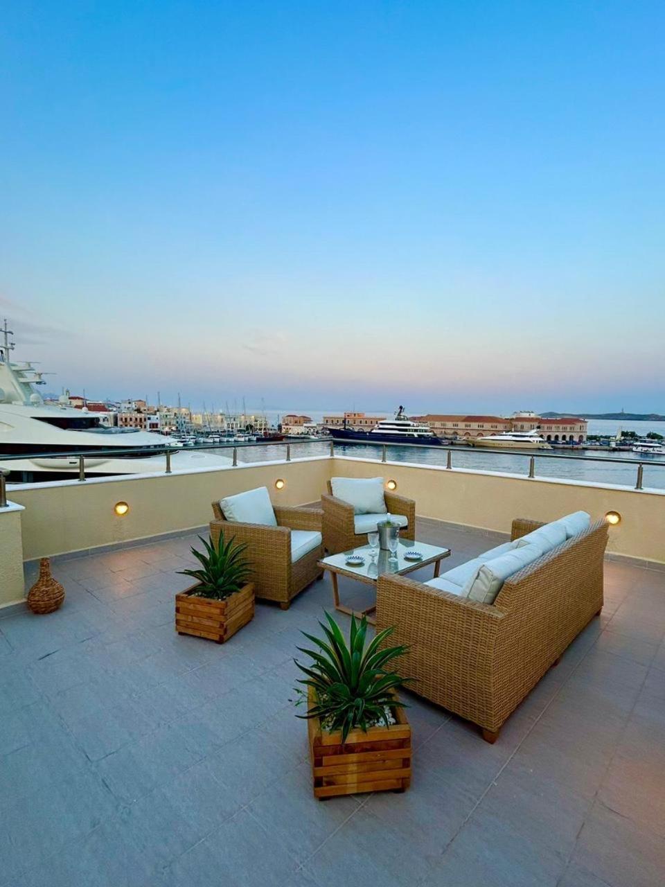 Emilia Suites Ермополи Екстериор снимка