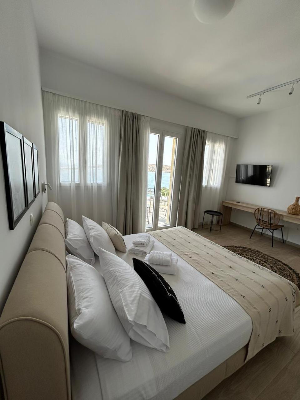 Emilia Suites Ермополи Екстериор снимка